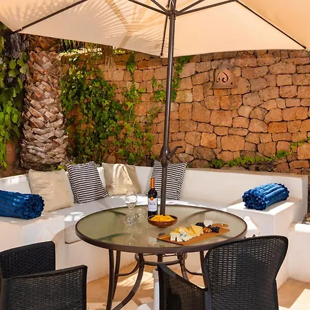 New! Salada Sea Views Villa